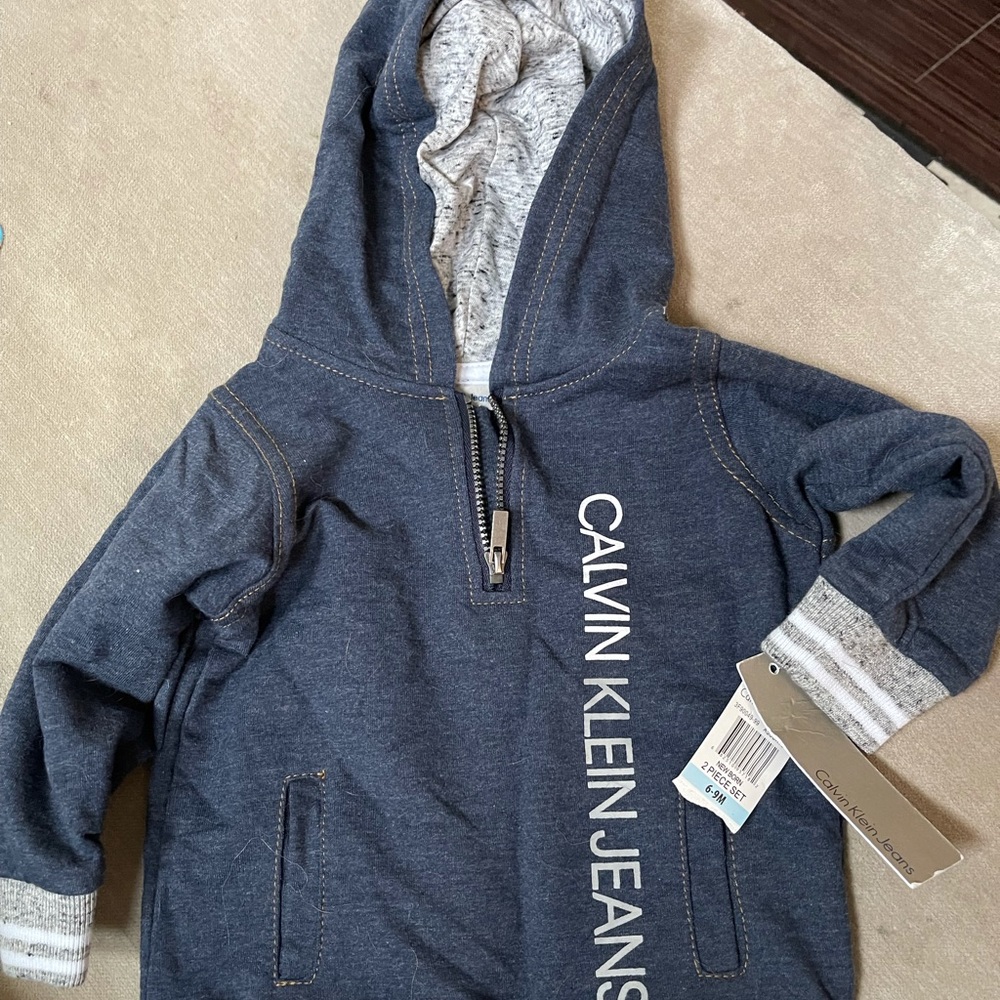 CALVIN KLEIN JEANS sweatshirt 6-9 months